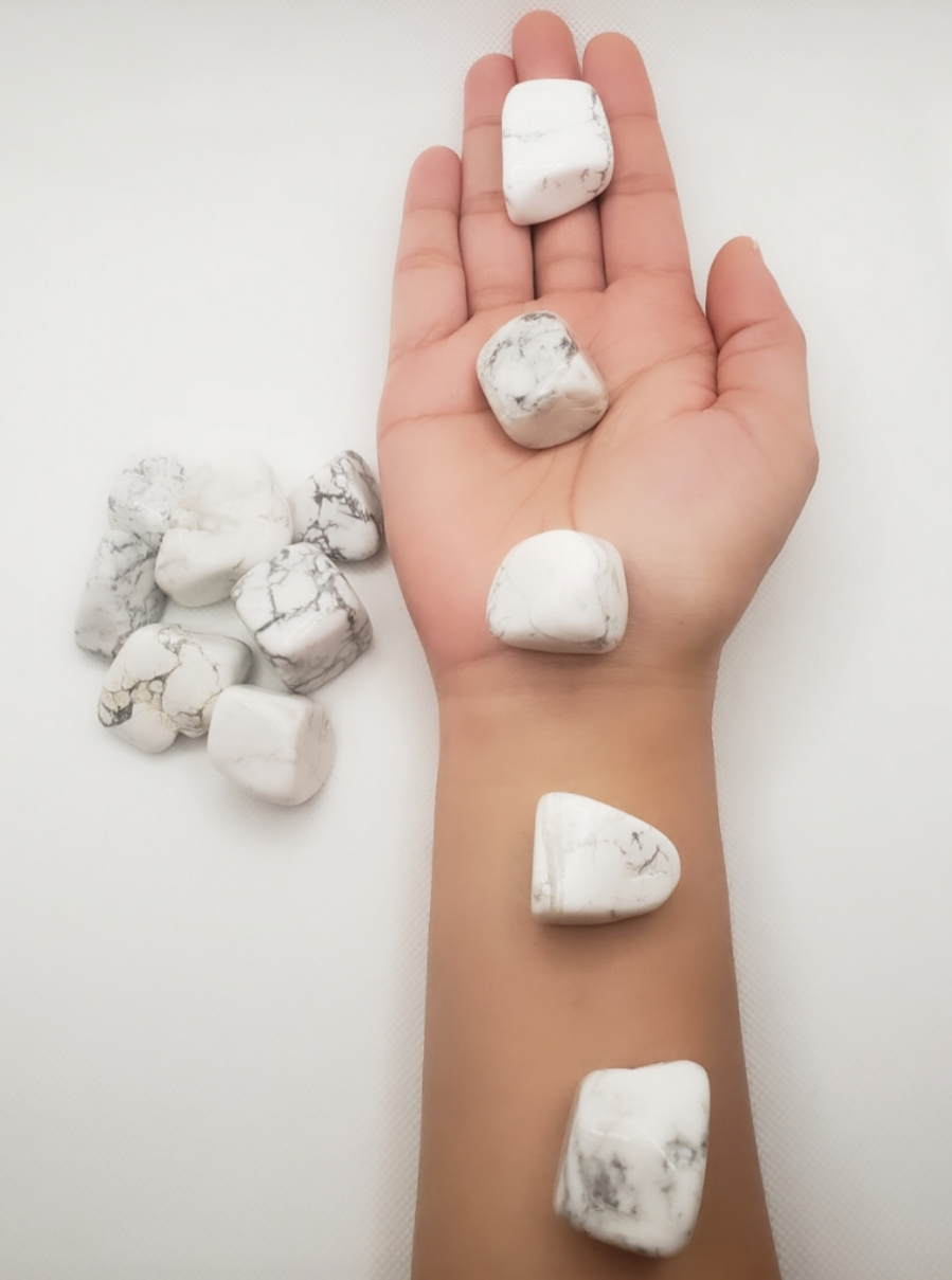 White Howlite -energy stones